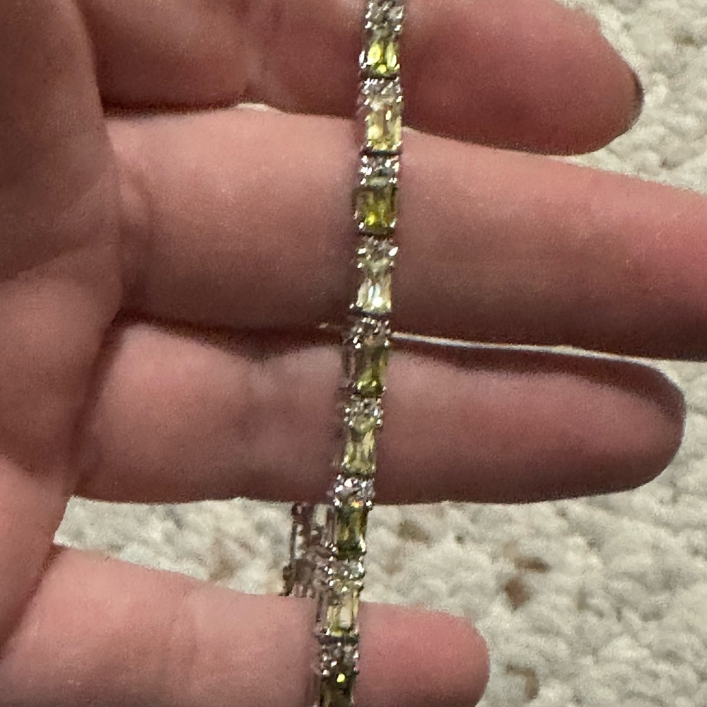 Stone yellow bracelet
